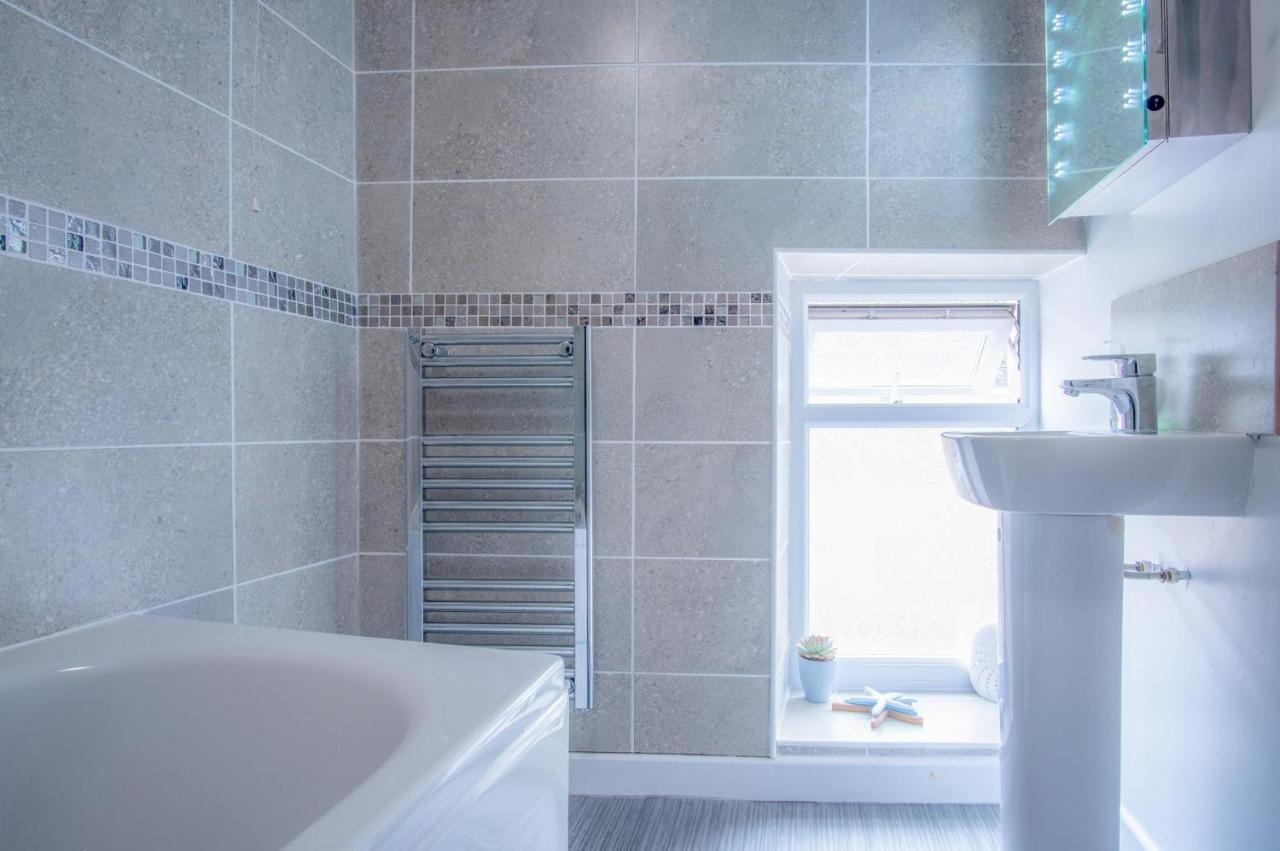 St Julians View - 1 Bedroom Apartment - United Kingdom Buitenkant foto